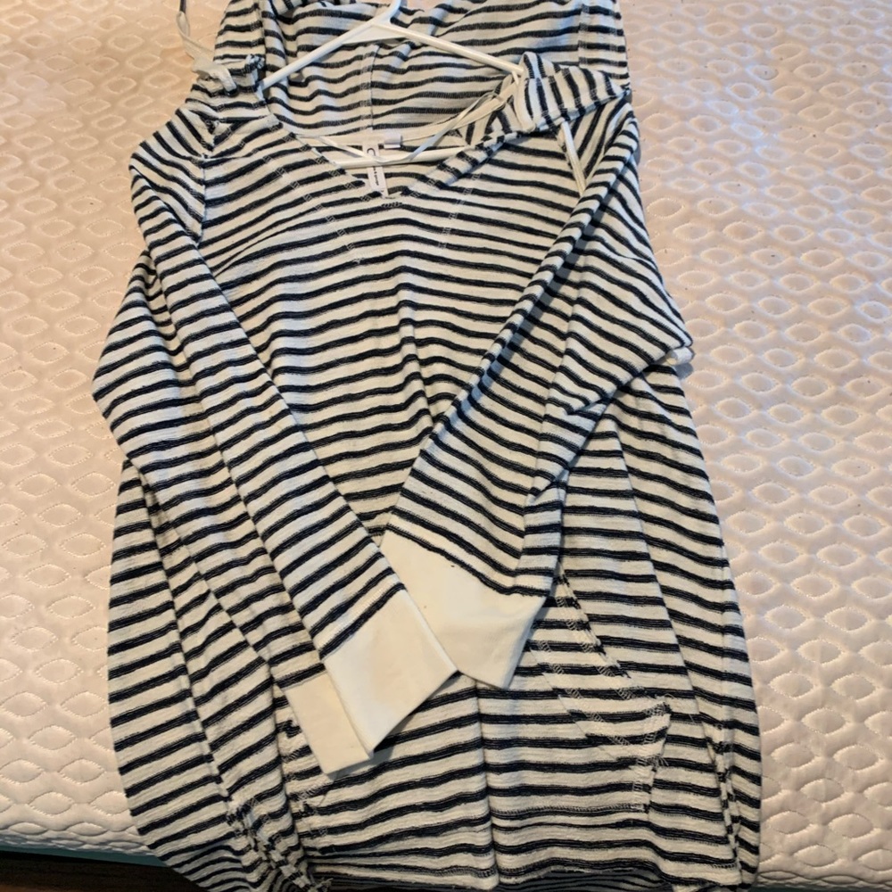 Hoodie size M